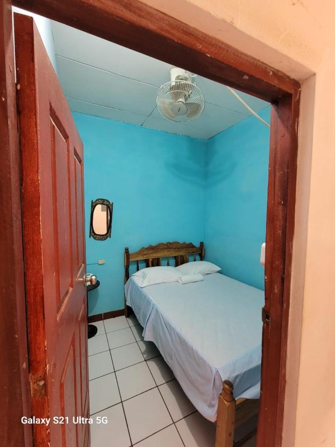 Hostel Rossy San Juan del Sur Exterior photo